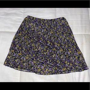 Purple & green floral black mini skirt 🌿